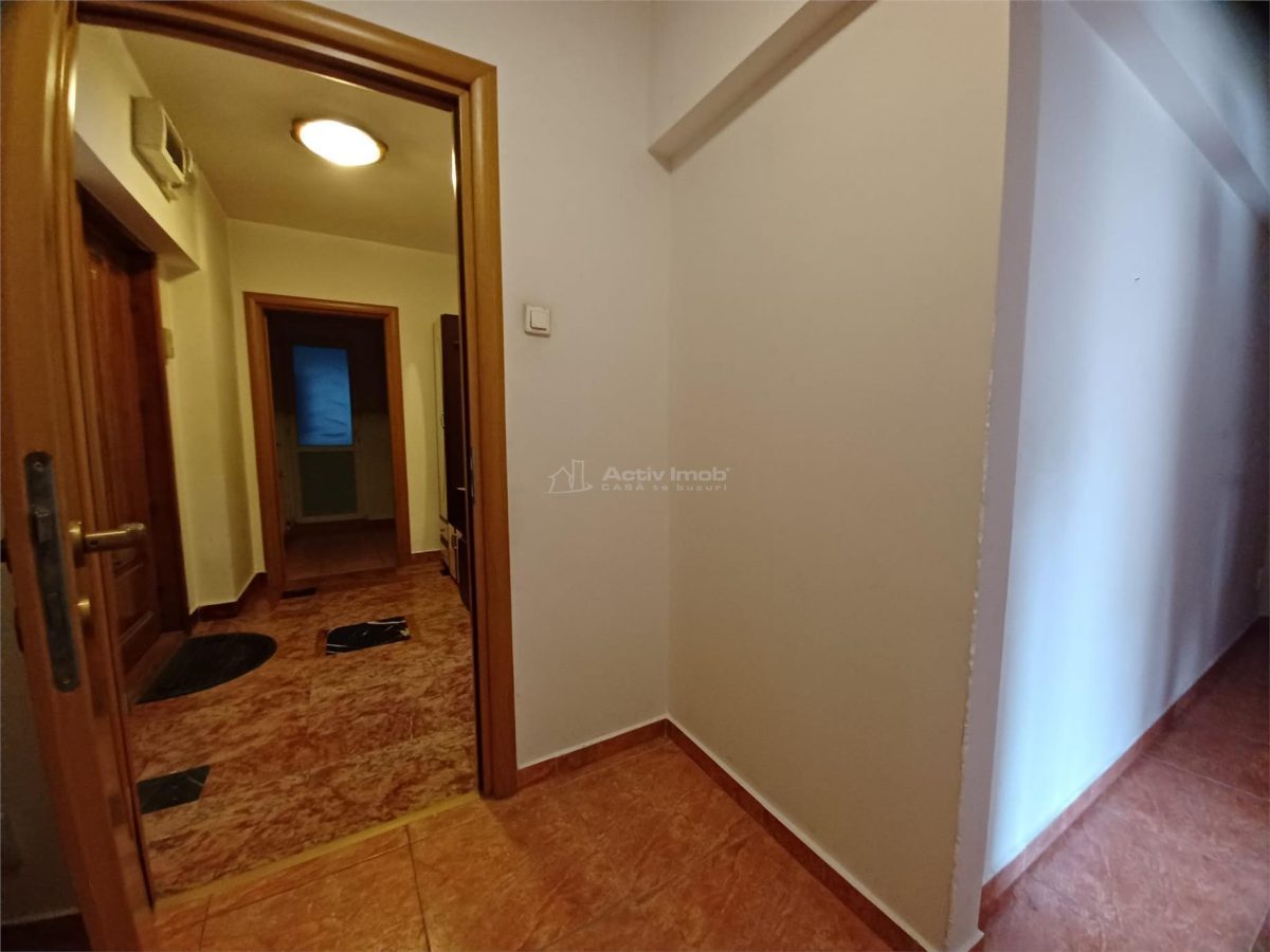Vanzare Apartament 3 Camere  Victoriei- Piata Sfintii Voievozi - foto 14
