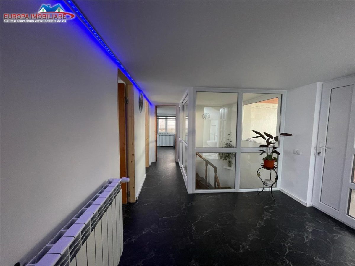 Casa P+M de vanzare zona centrala Tulcea - foto 14