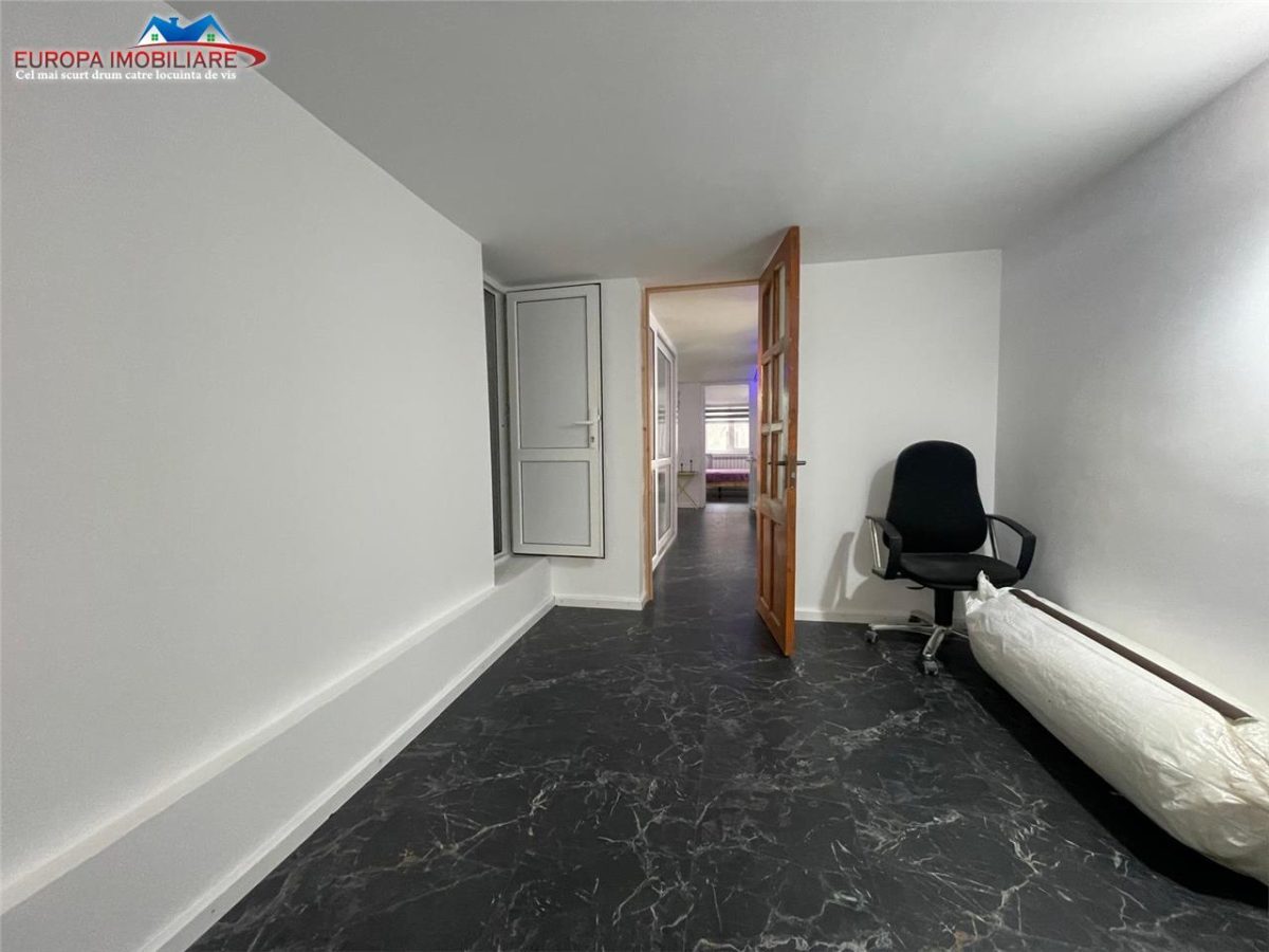 Casa P+M de vanzare zona centrala Tulcea - foto 19