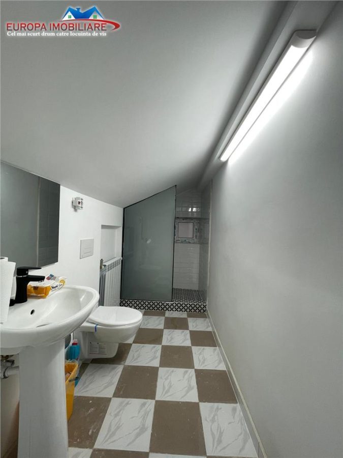 Casa P+M de vanzare zona centrala Tulcea - foto 22