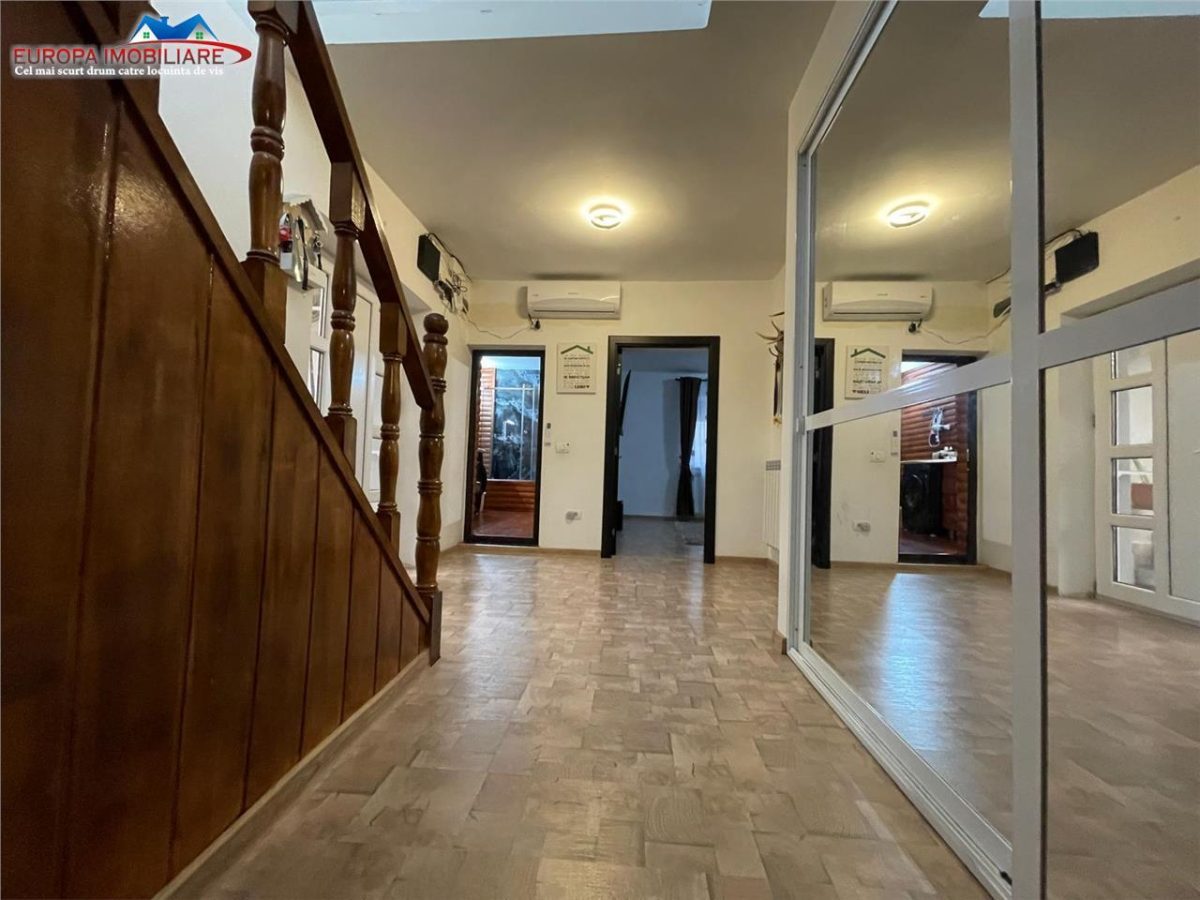 Casa P+M de vanzare zona centrala Tulcea - foto 25