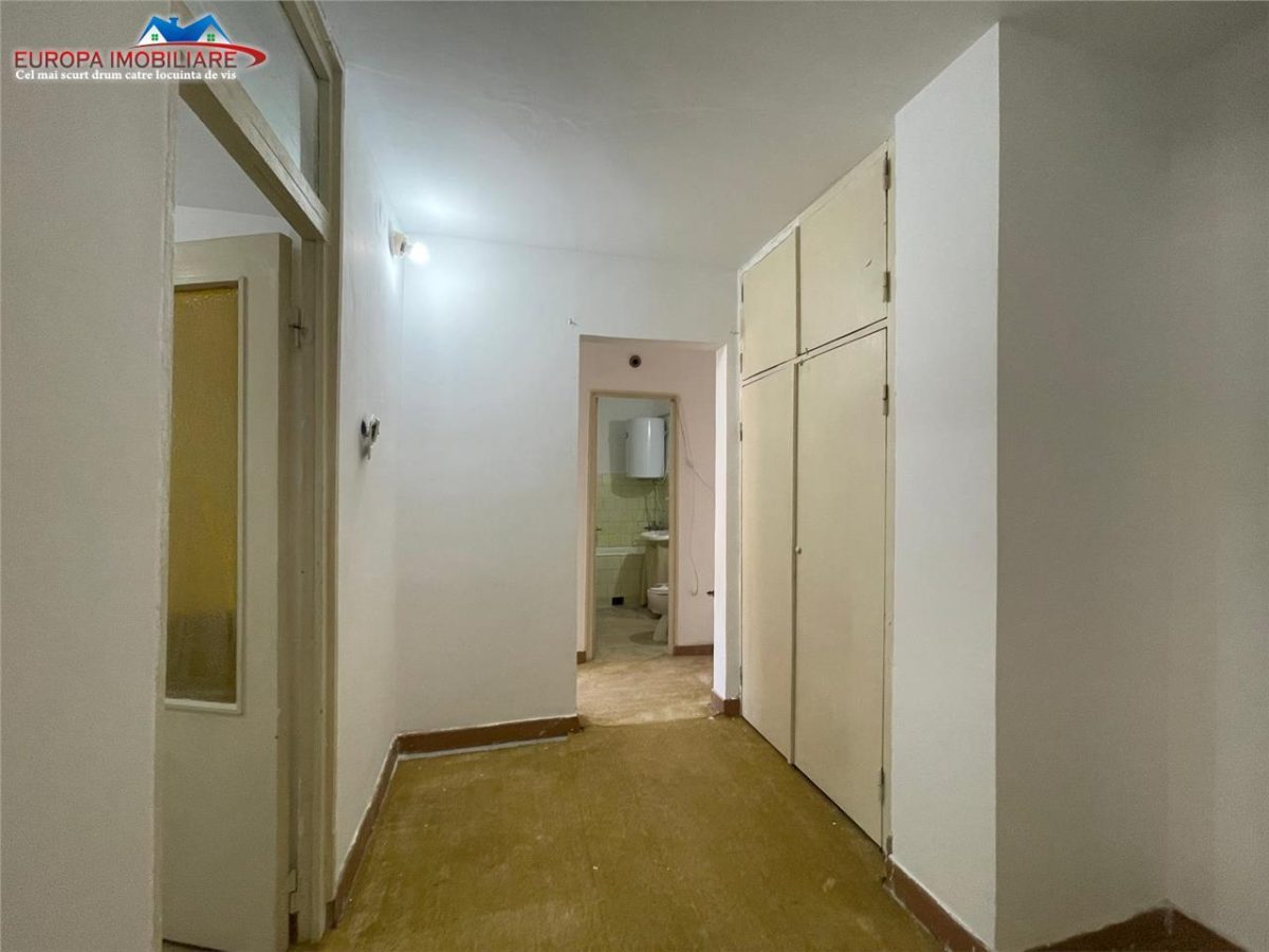 Apartament 2 camere de vanzare zona C5 Tulcea - foto 3