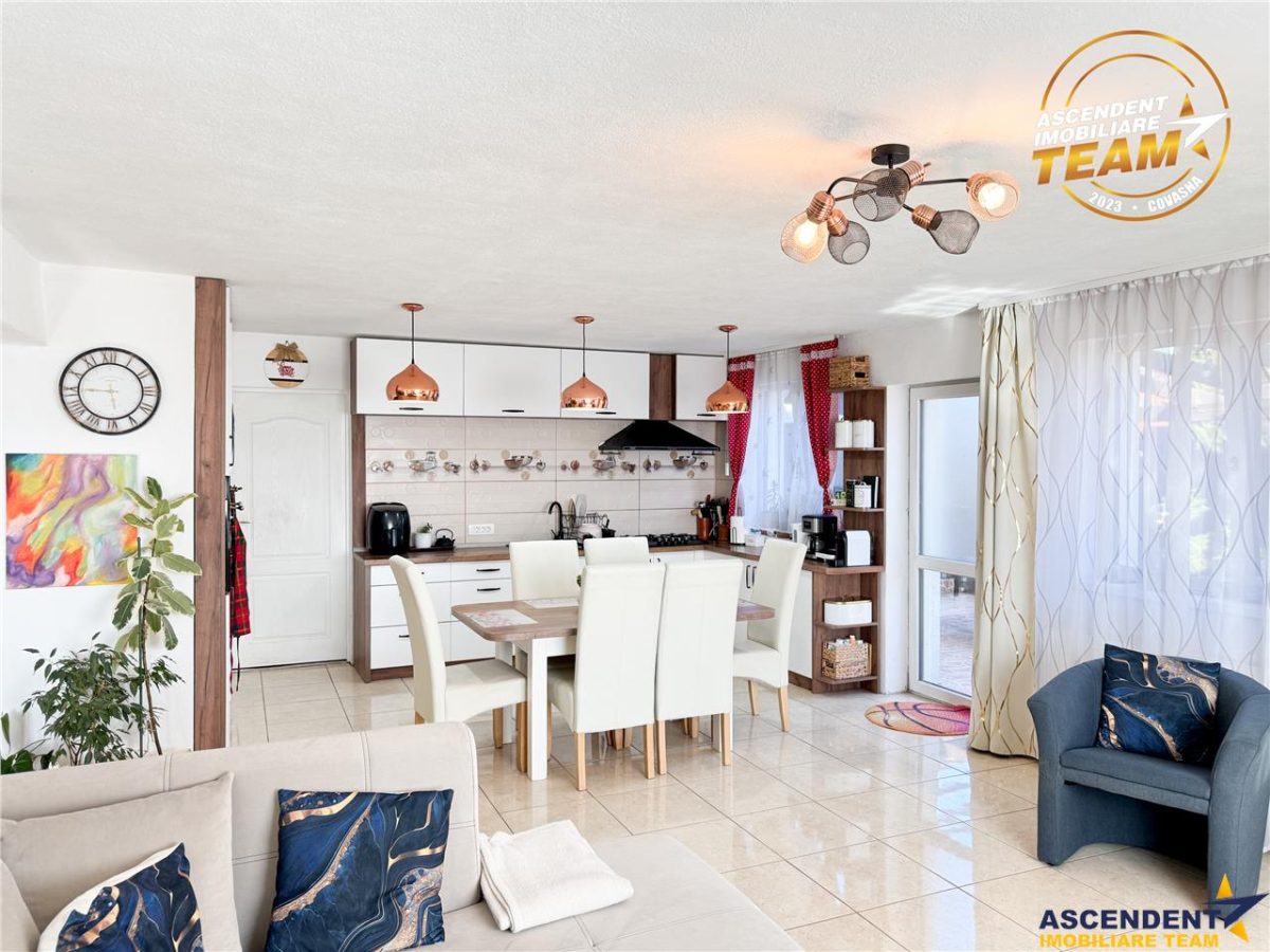 Casa primitoare si apreciabila, areal cu liniste, gradina frumoasa, Sancraiu,Szalomer Covasna - foto 15