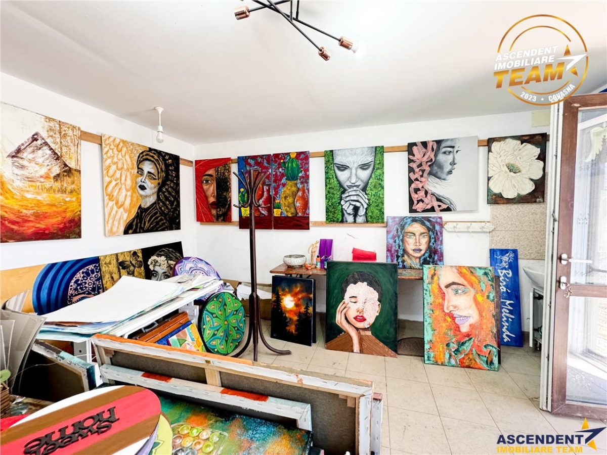 Casa primitoare si apreciabila, areal cu liniste, gradina frumoasa, Sancraiu,Szalomer Covasna - foto 18