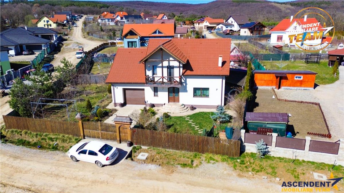 Casa primitoare si apreciabila, areal cu liniste, gradina frumoasa, Sancraiu,Szalomer Covasna - foto 4