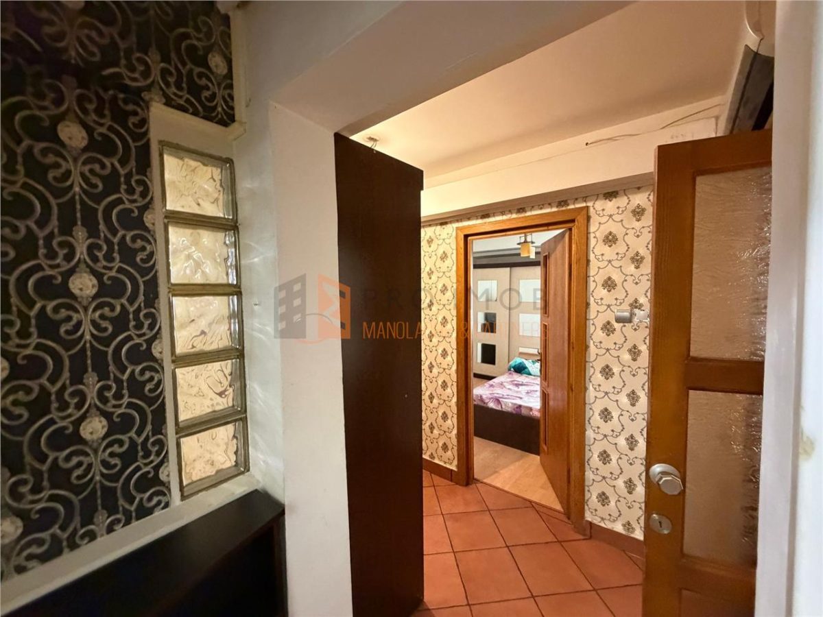 Apartament 3 camere cf 1 decomandat zona Micro 3 - foto 9