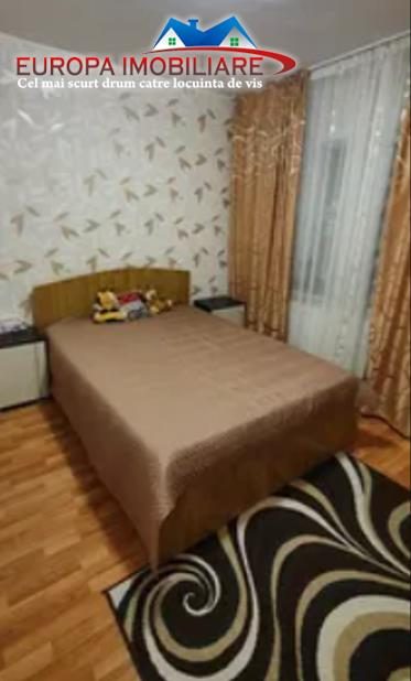 Apartament 2 camere, transformat in 3 camere zona 23 August Tulcea - foto 2