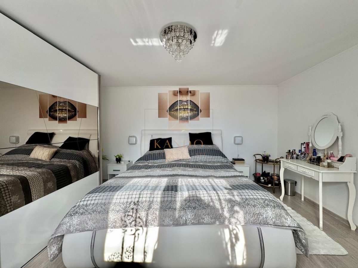 Casa + teren de vanzare in Campulung | Ideala locuinta sau casa de vacanta - foto 12