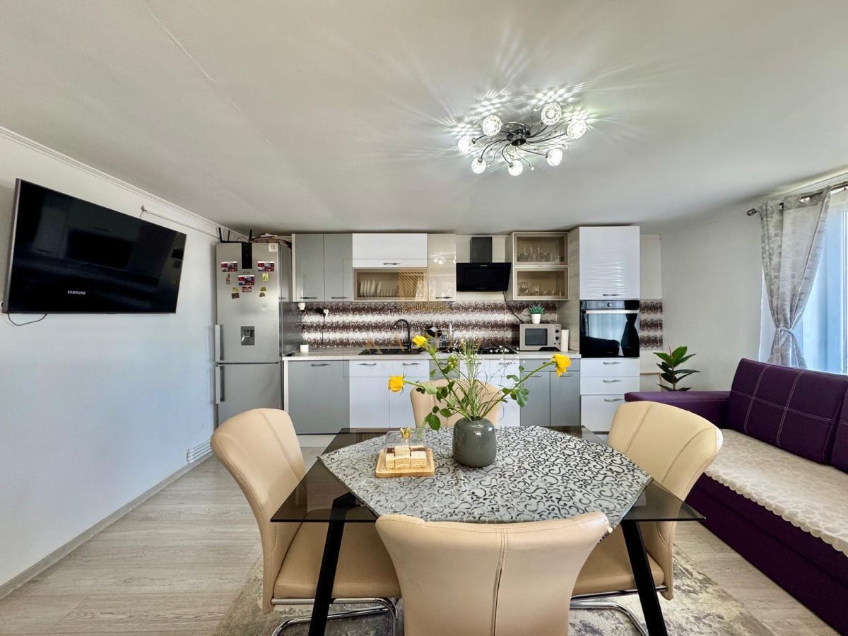 Casa + teren de vanzare in Campulung | Ideala locuinta sau casa de vacanta - foto 4