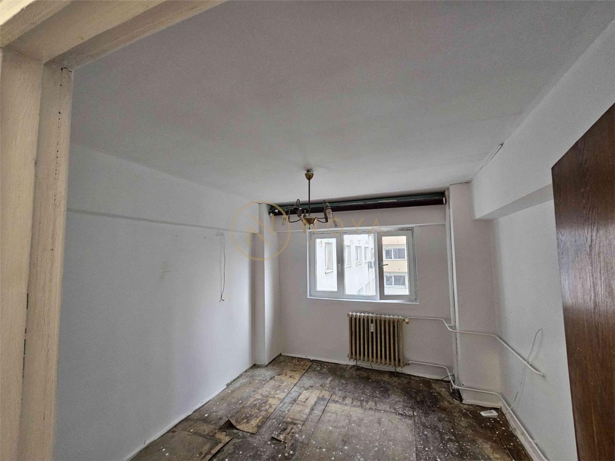 APARTAMENT de 4 CAMERE Dorobanti Romana 1982 - foto 3