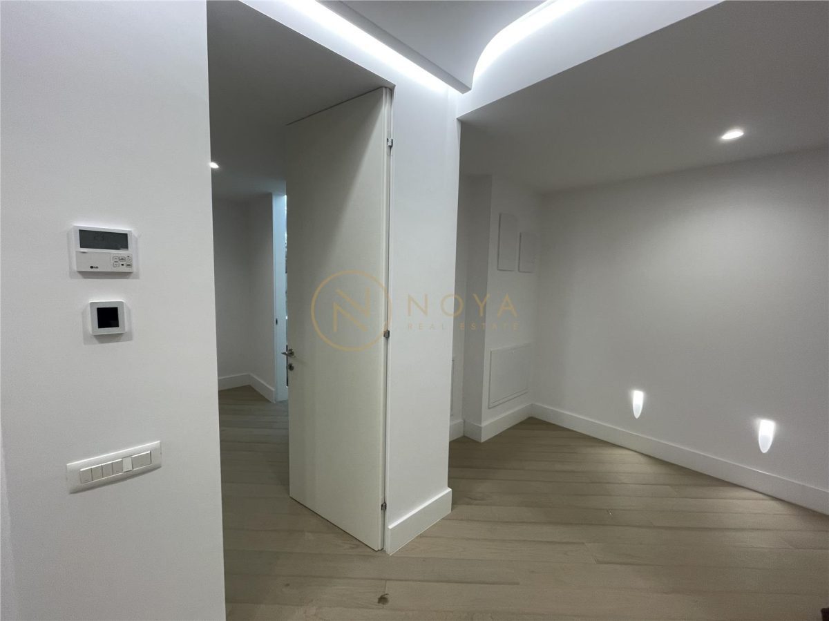 Cortina 126 apartament 3 camere de vanzare Iancu Nicolae - foto 3