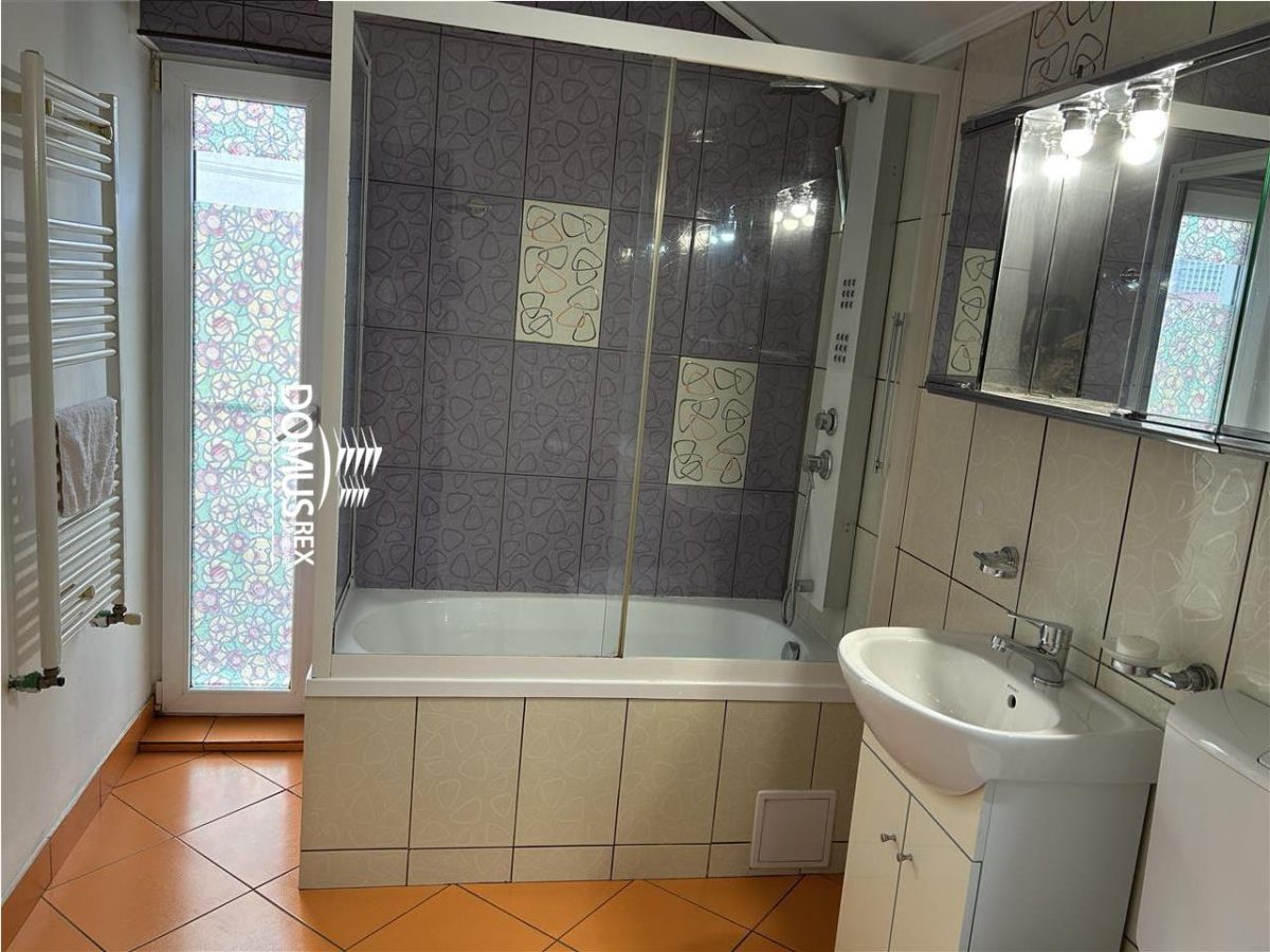 Inchiriez ap.3 camere in casa ,finisat modern, CT, parcare, Centru-str.Paris,neg - foto 9