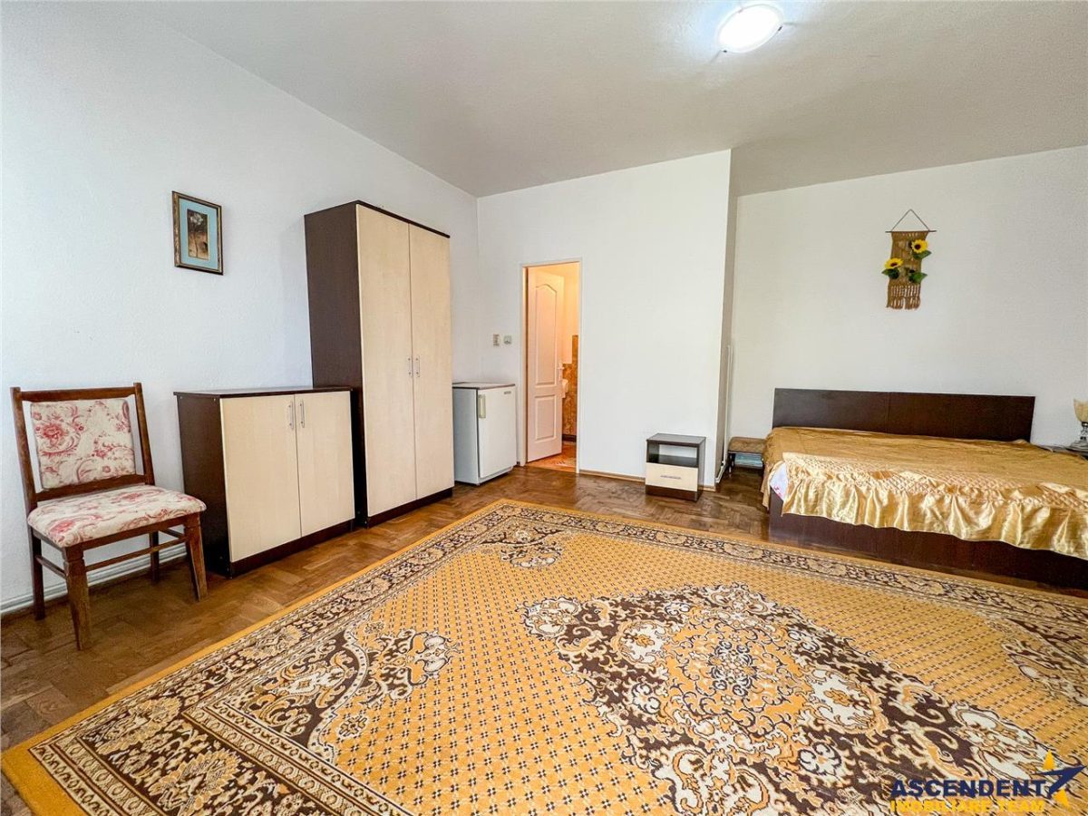 FILM! Vila pe 7 camere: rezidential/ turism, in Covasna, Central - foto 11