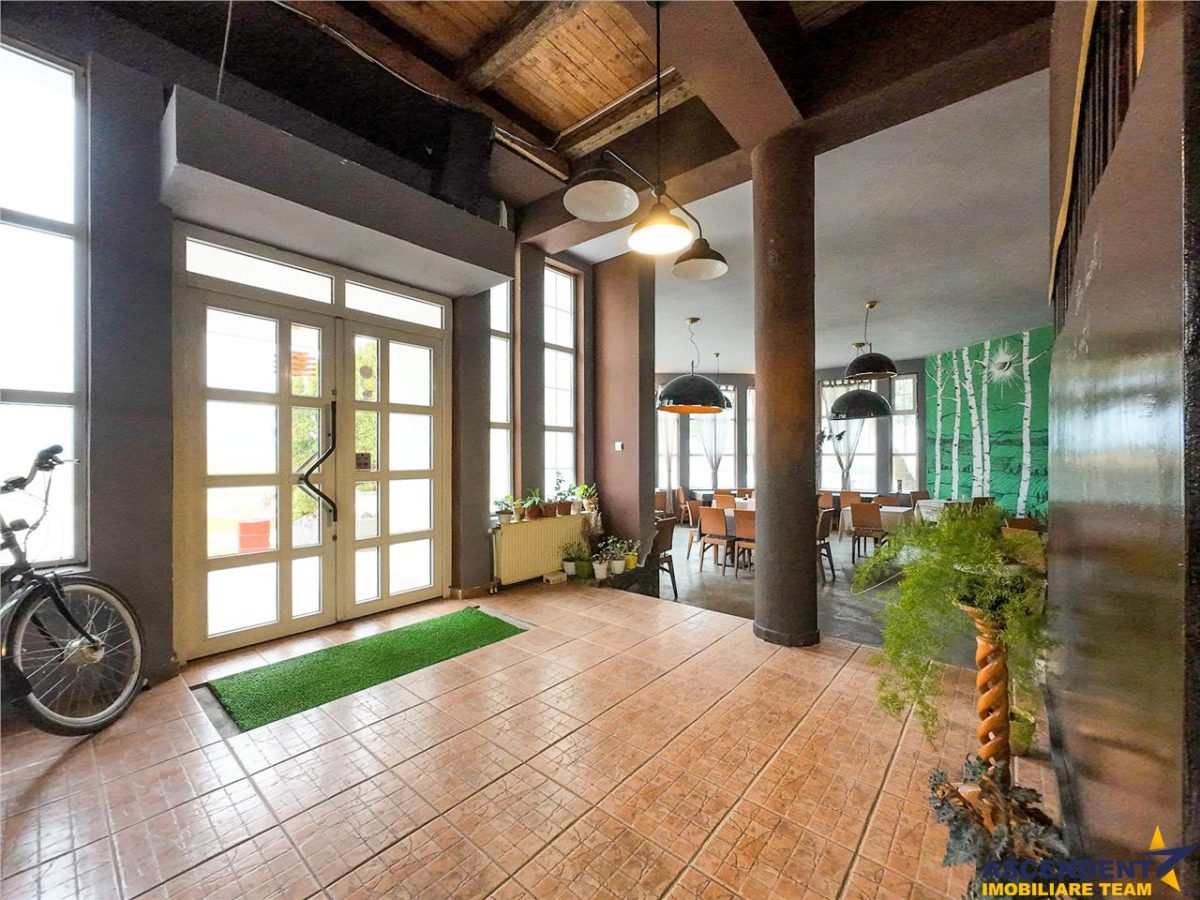 Potential imobiliar remarcabil, recomandat domeniului Petrolier si HoReCa, DN11, Reci, Covasna - foto 4