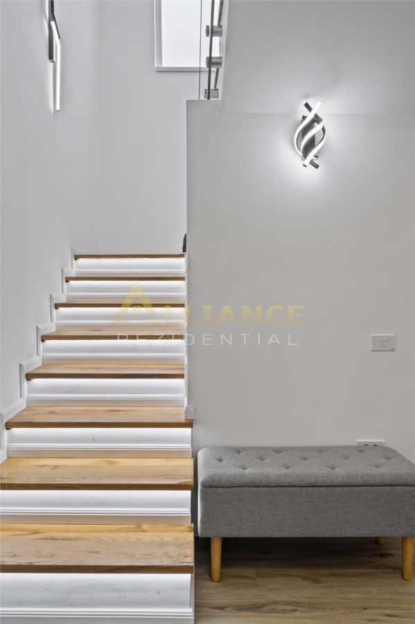 Casa individuala ~ P+1E+POD ~ 5 camere - 3 bai ~ 444 teren ~ Strada Miorita - foto 14