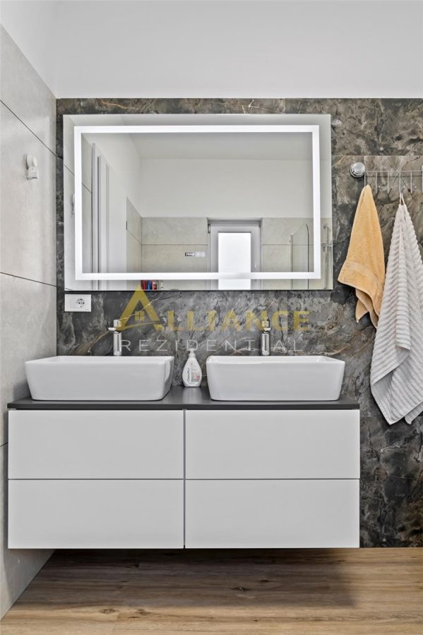 Casa individuala ~ P+1E+POD ~ 5 camere - 3 bai ~ 444 teren ~ Strada Miorita - foto 23