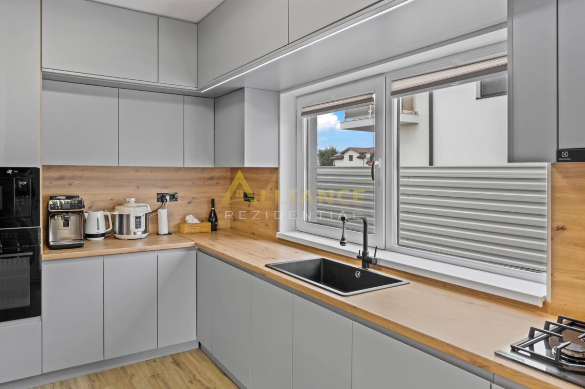 Casa individuala ~ P+1E+POD ~ 5 camere - 3 bai ~ 444 teren ~ Strada Miorita - foto 4