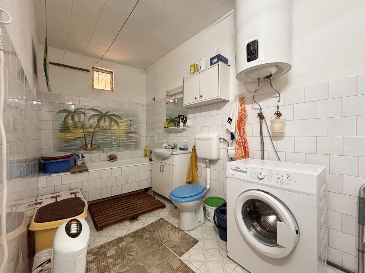 Casa pe un nivel, 500 mp teren, langa Palatul Baroc Oradea â€“ zona foarte linistita - foto 12