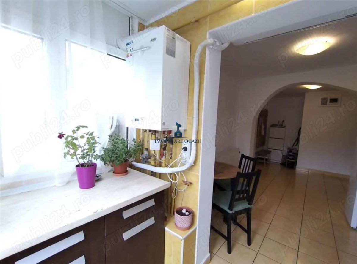 Vanzare Apartament 3 Camere Decomandat Aparatorii Patriei-Mariuca - foto 5