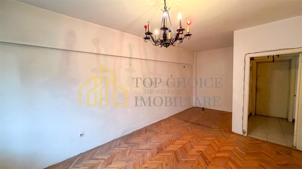 GARSONIERA SPATIOASA CU PARCARE SI BOXA - STEFAN CEL MARE - PARTER INALT - BLOC 1957 - 