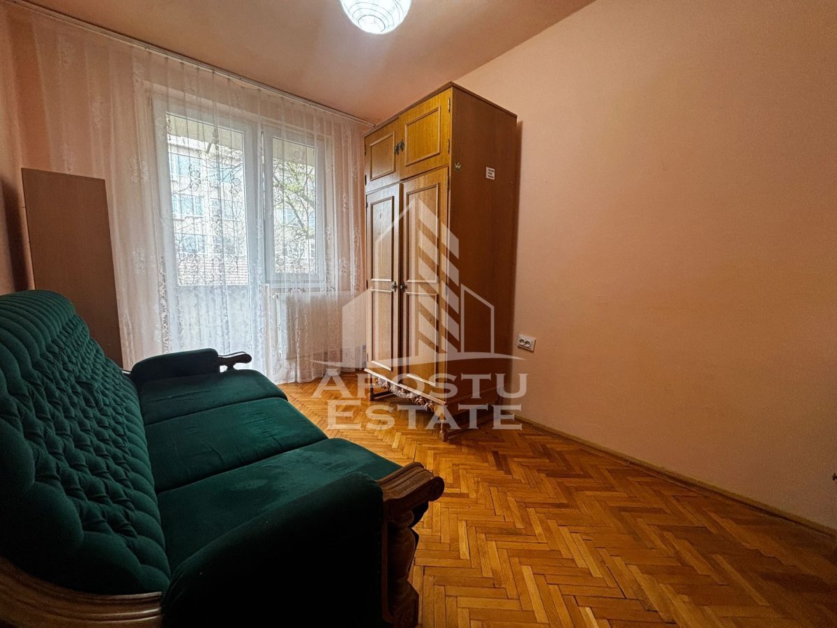 Apartament cu 3 camere, centrala proprie, Timisoara zona Centrala - 
