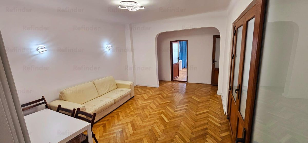 Apartament 4 camere recent renovat | centrala proprie | semimobilat si utilat | Calea Calarasilor - metrou Piata Muncii | - 