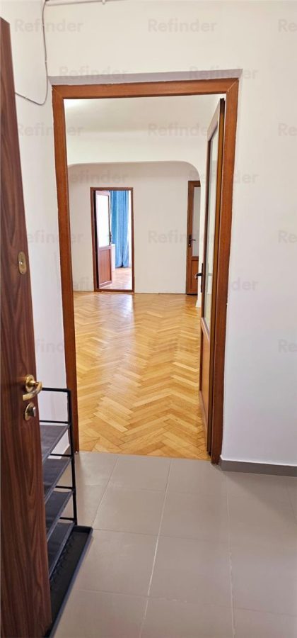 Apartament 4 camere recent renovat | centrala proprie | semimobilat si utilat | Calea Calarasilor - metrou Piata Muncii | - foto 12