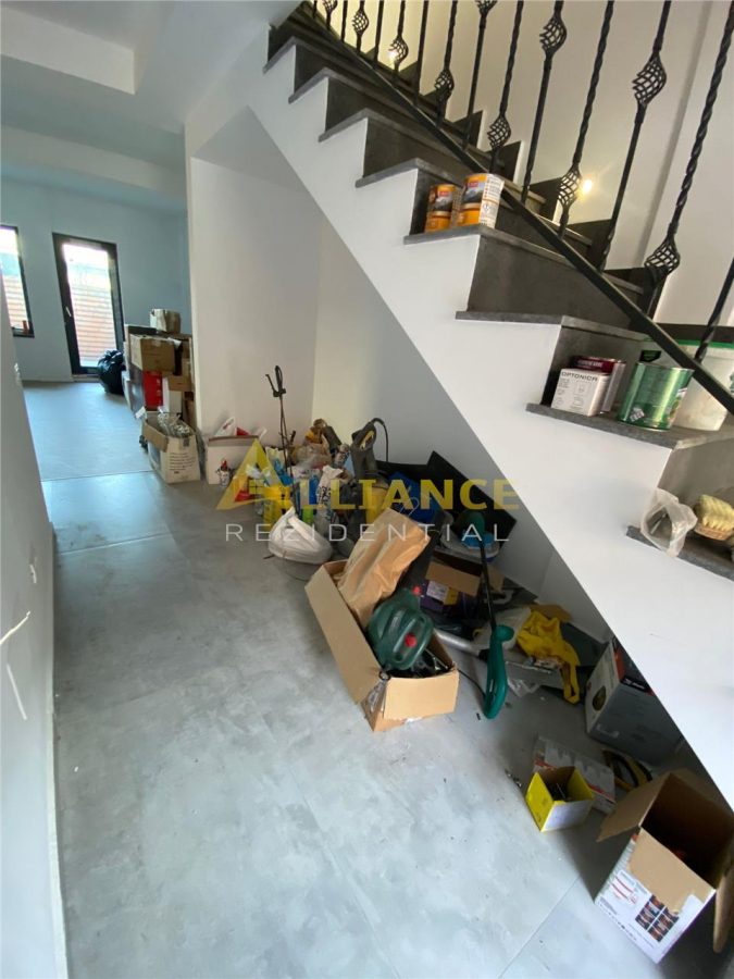 Casa Tip Duplex - 5 camere 4 bai - Mutare Imediata - - foto 8