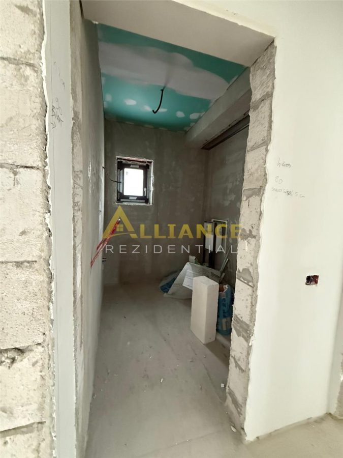 Casa Tip Duplex P+1+M cu 5 camere - 4 bai, 180 MPU, Teren - 190 MP - Comision 0% - foto 8