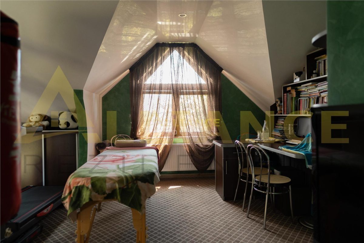 Casa Individuala - 766mp - Piscina si foisor- 7 camere 7 bai - foto 14