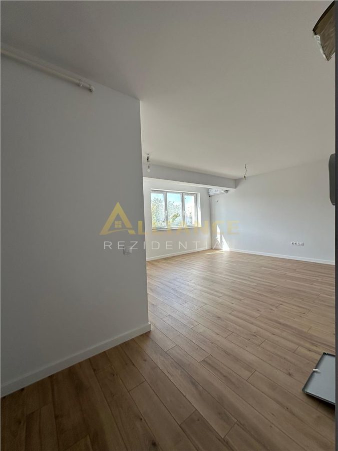 Apartament 2 camere Tip Studio Metrou Aparatorii Patriei/Dimitrie Leonida - foto 3