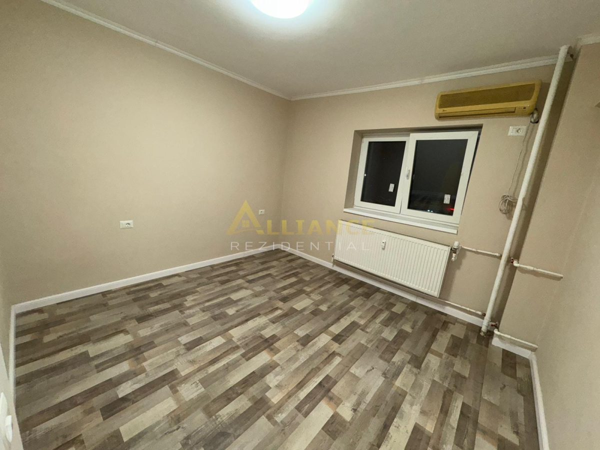 Apartament 3 camere, decomandat - 300 m de Metrou Aparatorii Patriei - Renovat - foto 11