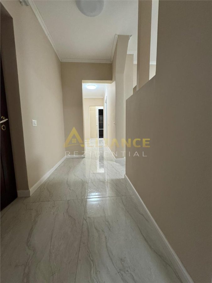 Apartament 3 camere, decomandat - 300 m de Metrou Aparatorii Patriei - Renovat - foto 6
