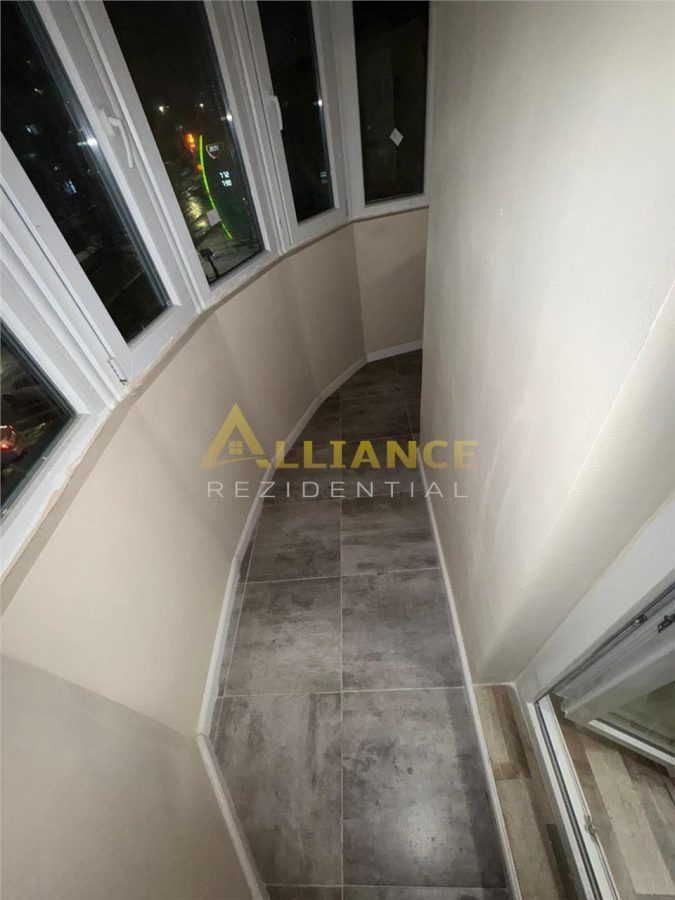 Apartament 3 camere, decomandat - 300 m de Metrou Aparatorii Patriei - Renovat - foto 9