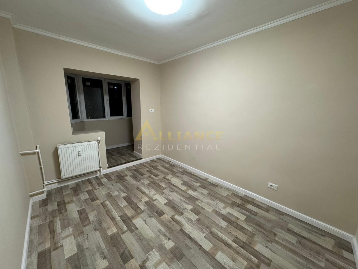 Apartament 3 camere, decomandat - 300 m de Metrou Aparatorii Patriei - Renovat - foto 10