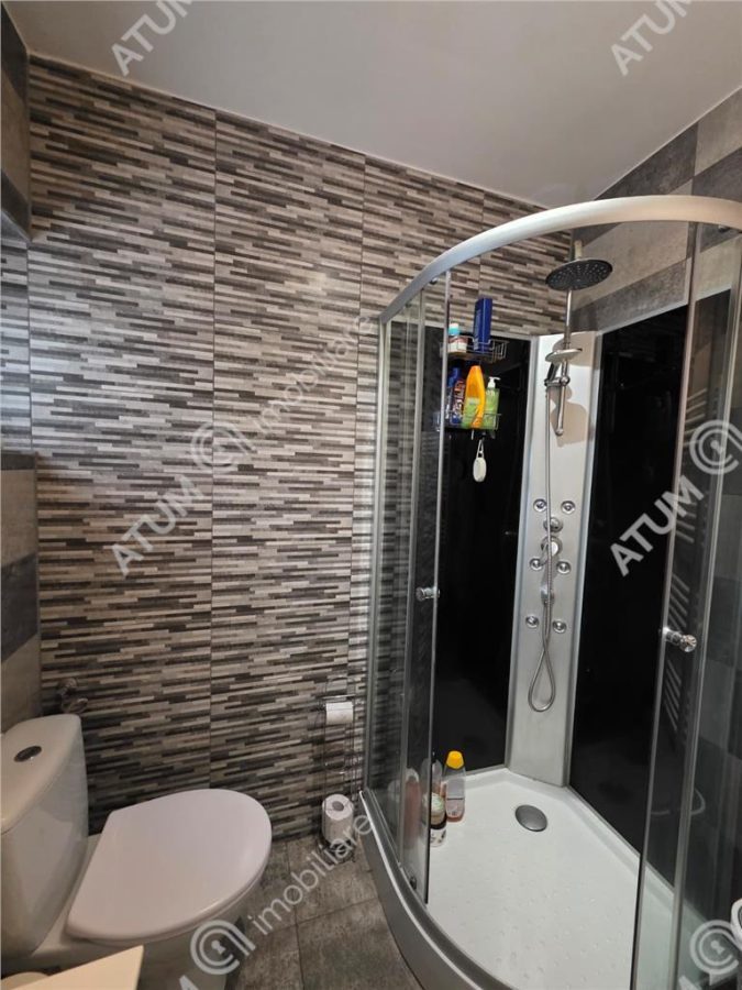 Casa pe 2 nivele 4 camere decomadate 2 bai zona Arhitectilor Sibiu - foto 13