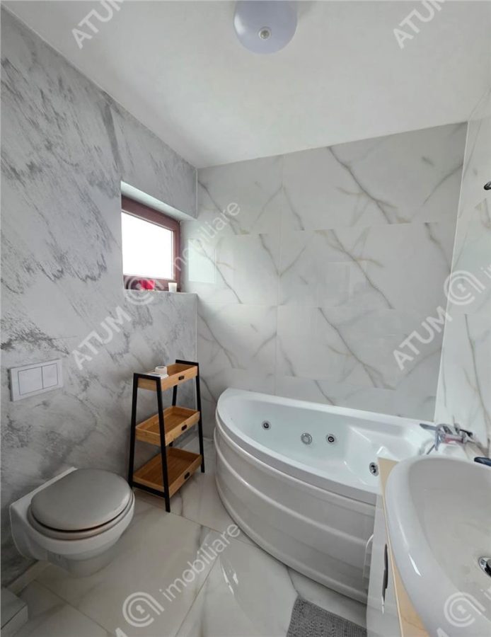 Casa pe 2 nivele 4 camere decomadate 2 bai zona Arhitectilor Sibiu - foto 14