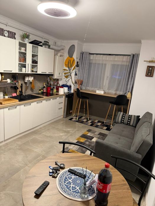 VAND APARTAMENT 3 camere bloc nou 54 mp utili - foto 2