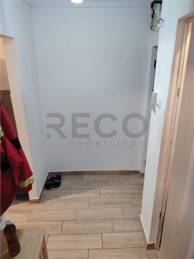 RECO Apartament 2 camere Rogerius etajul 1 - foto 9