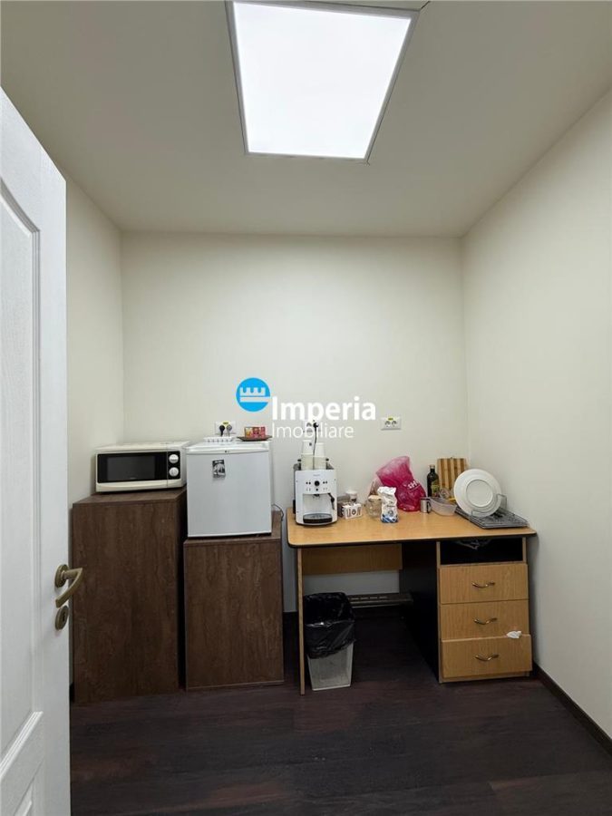 Spatiu amenajat,birou de inchiriat,zona Baza III - foto 7