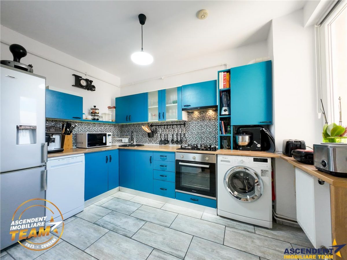 3D! Decomandat, luminos, primitor, 2 balcoane, Simeria, Sfantu Gheorghe - foto 3