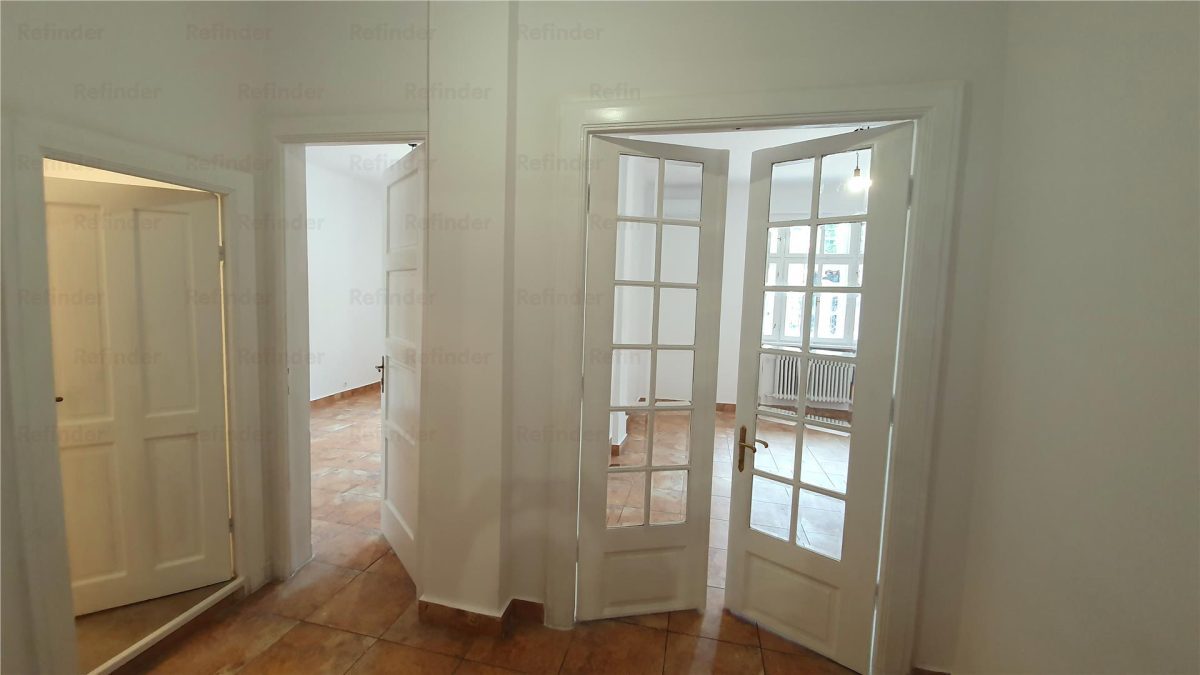 Apartament 4 camere Ultracentral | renovat complet 2020 | boxa la subsol | Romana- Ambasada Marii Britanii | - foto 13