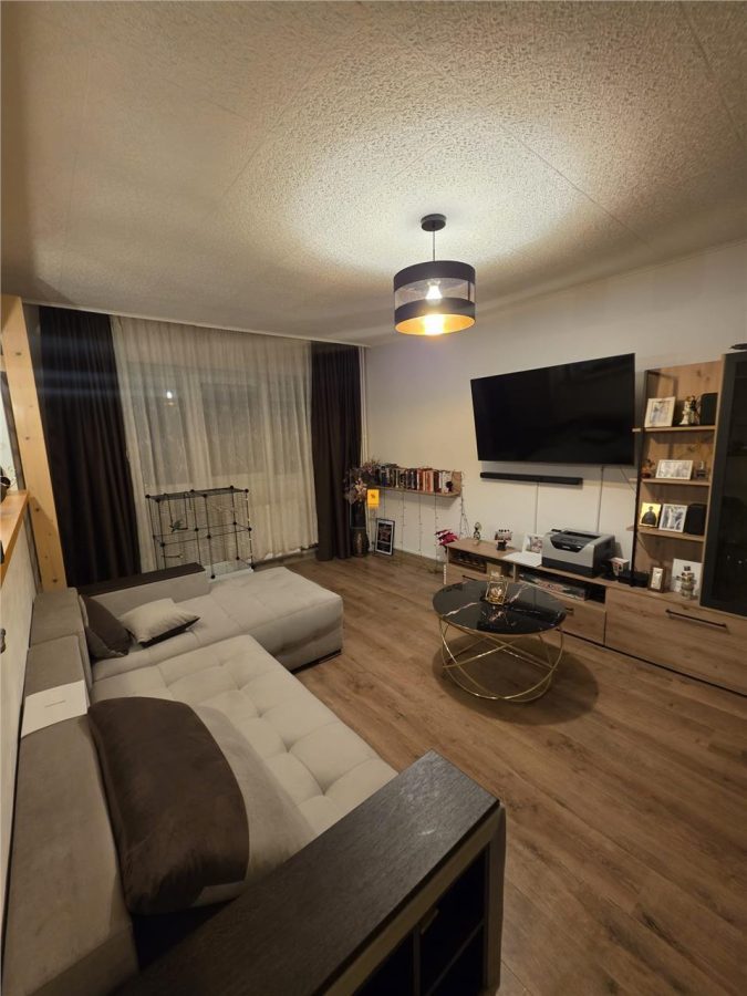 Apartament 2 camere zona Republicii-Caraiman - 