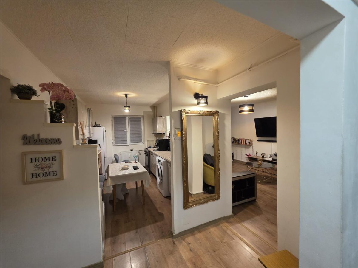 Apartament 2 camere zona Republicii-Caraiman - foto 5