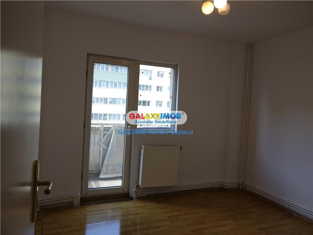 Pantelimon Vanzare apartament 4 camere ,centrala, bloc din 1981 - foto 2