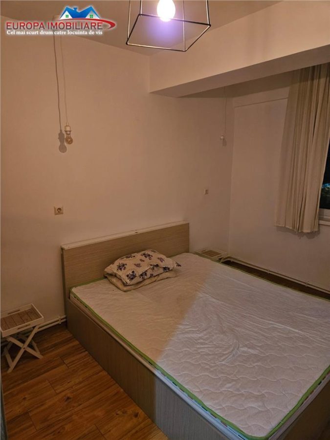 Apartament 2 camere de vanzare pe  Strada Babadag Tulcea - foto 9