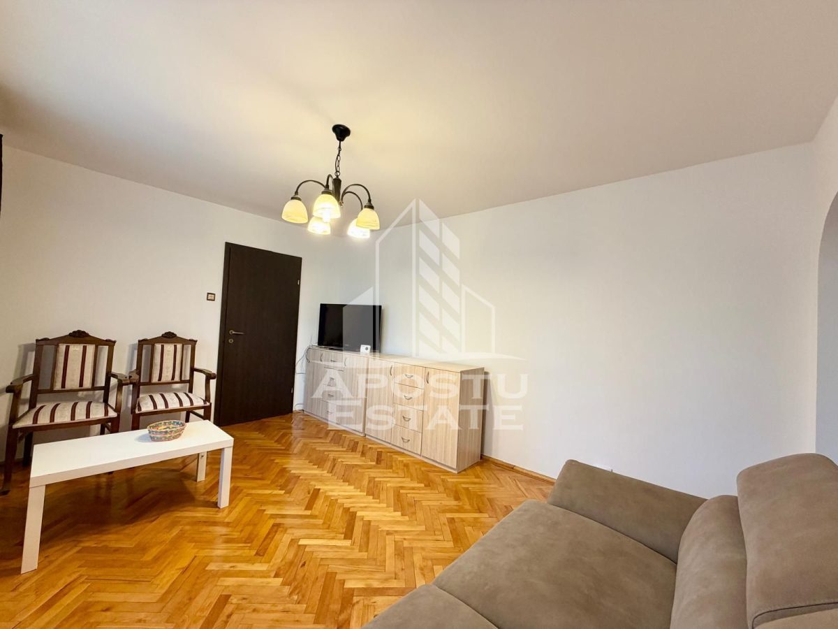 Apartament 3 camere de vanzare, zona Circumvalatiunii, Timisoara - foto 2