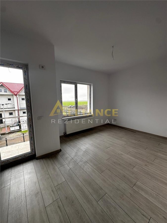 Vila tip Duplex la un pret foarte bun - foto 9