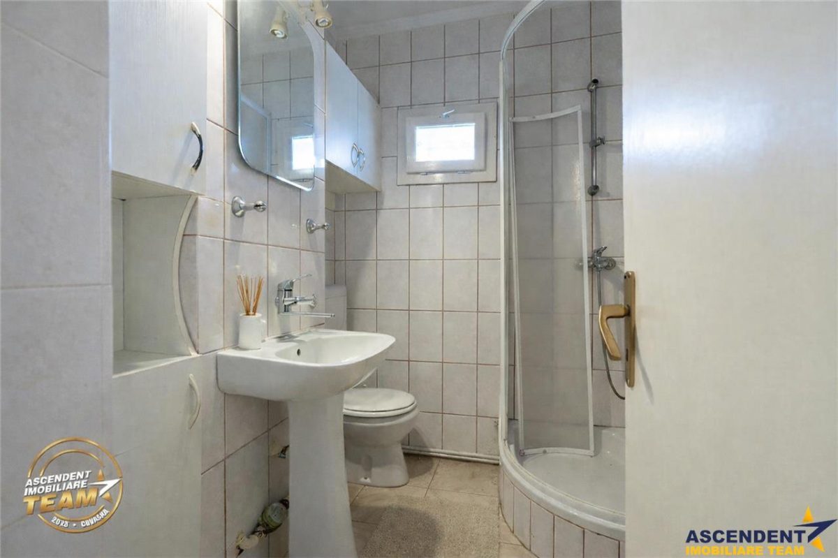 FILM:Apartament cu 4 camere,2 bai,2 balcoane,2 garaje,Targu Secuiesc,Covasna - foto 9