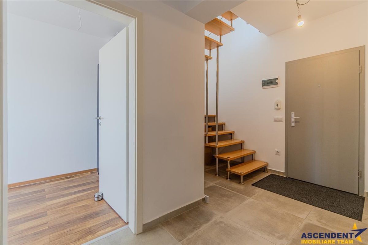 FILM&3D! Penthouse spatios,luminos,terasa generoasa,Maurer,Tractorul,Brasov. - foto 23